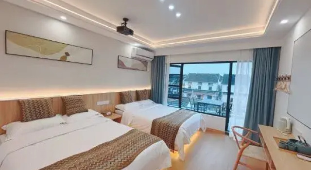 Люкс Zhouzhuang Jingou Linhe Bieyuan Chinese Inn
