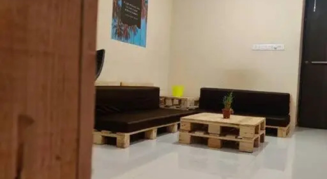 Spacious 1BHK @Thane, Free Wi-Fi, Free Parking.