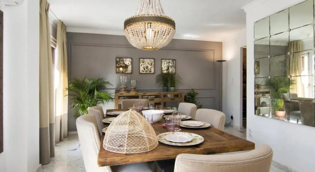 Апартаменты Standard Chezmoihomes Glow and elegant 4 BR apartment in the heart of granada parking free