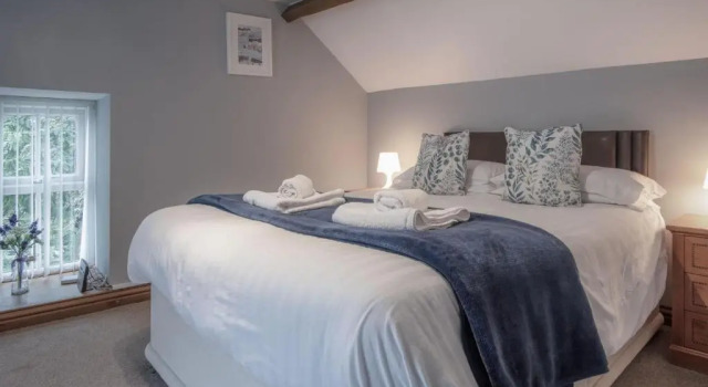 Rose Coach House - 3 Bedroom Cottage - Pendine, Забронировать Дом для отпуска Лланддоврор Южный Уэльс