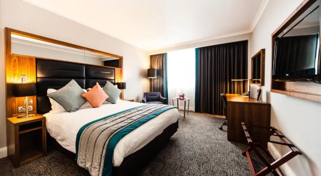Номер Standard Crowne Plaza Leeds by IHG