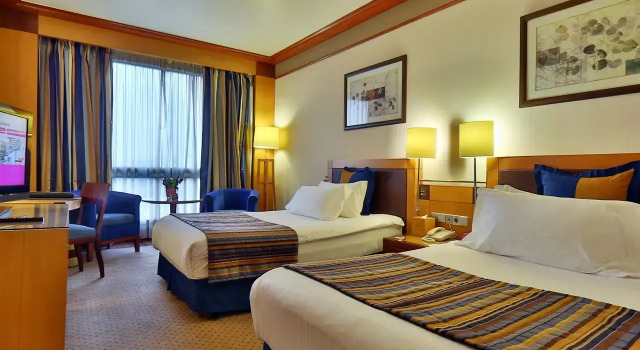 Двухместный номер Standard с видом на город Crowne Plaza Beirut by IHG