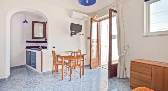 Amazing Apartment in Sant´angelo D´ischia With 1 Bedrooms and Wifi