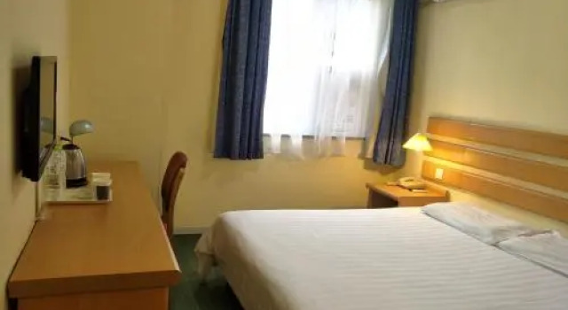 Home Inn, Забронировать Отель Чунцин Chongqing Area, рядом с Станция метро Niujiaotuo
