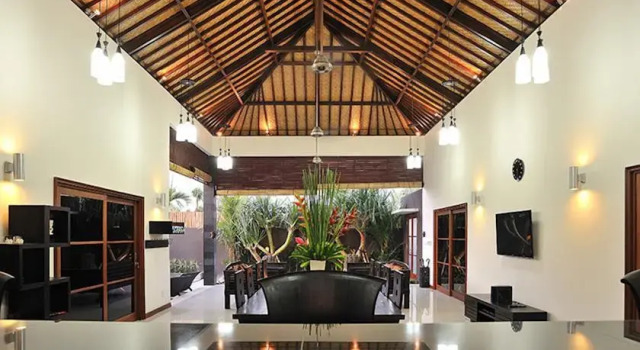 Pulau Tenang Bali Villas