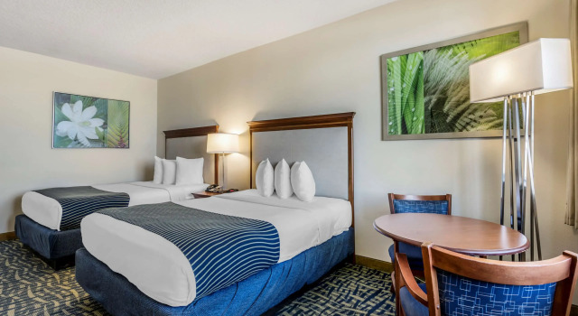 Четырёхместный номер Best Western Cocoa Beach - Port Canaveral