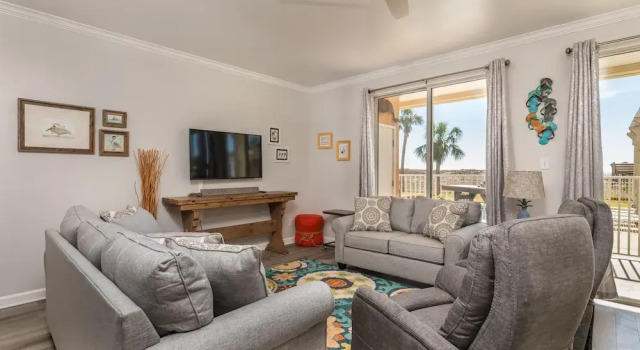 Wave Loud - Full Unit - Perfect For Two Families - Ground Floor - Heated Outdoor Pool 4 Bedroom Condo by RedAwning, Boek Hotel Dauphin Island Alabama