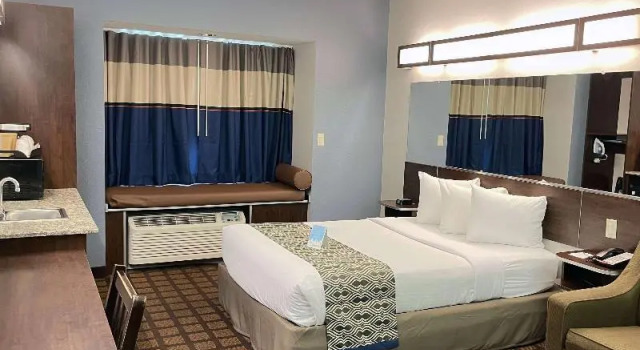 Номер Standard Microtel Inn & Suites by Wyndham Michigan City