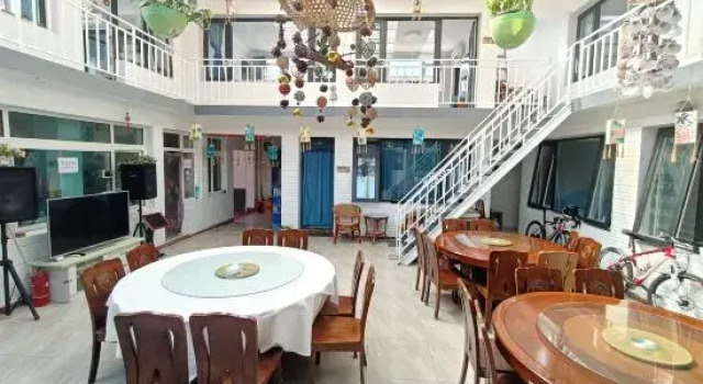 Beijing Qingling Courtyard, Book Hotel Hoteller i Beijing Province med parkering, Parkering
