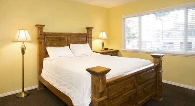 Люкс с 2 комнатами с балконом Edelweiss Lodge
