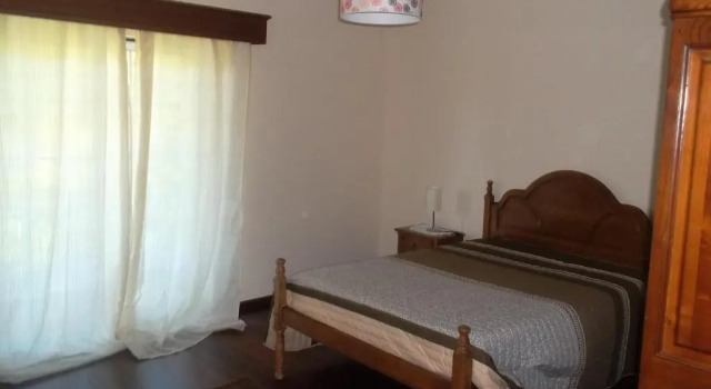 Casa "Pinho" com Jacúzi, Забронировать Отель Отели Сан-Педру-ду-Сул с парковкой, Парковка