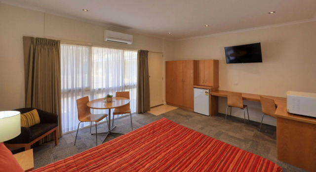 Четырёхместный номер Standard Quality Inn Swan Hill