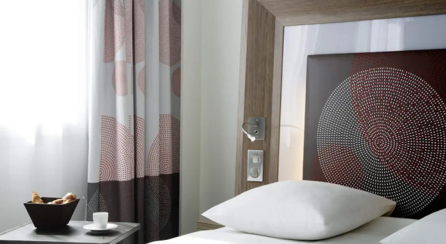 Четырёхместный семейный номер Standard Novotel Marseille Centre Prado Vélodrome