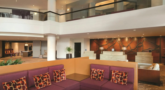 Hilton East Brunswick Hotel & Executive Meeting Center