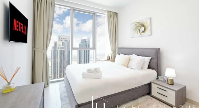 LUX  The Dubai Creek View Suite