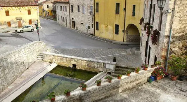 Alla Fontana