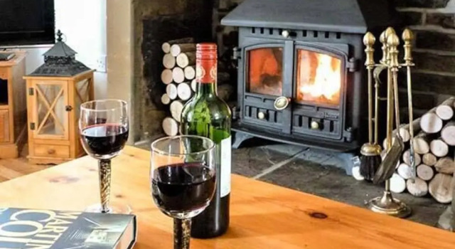 Mulberry Cottage with Wood Burner, Garden and Easy Parking, Забронировать Дом для отпуска Хоэрт Западный Йоркшир, рядом с Penistone Hill Country Park