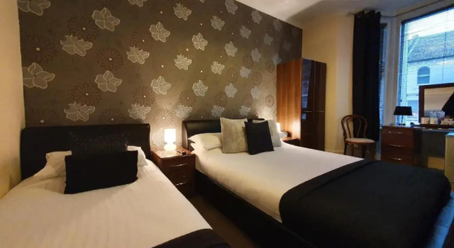 Senlac Guesthouse, Забронировать Гостевой дом Гастингс Восточный Сассекс