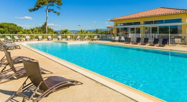 Апартаменты Apartment With Terrace & Pool