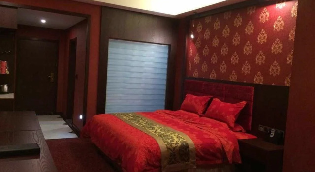 Qi Xing Wan He Hotel, Book Hotel Hoteller i Baoji med parkering, Parkering