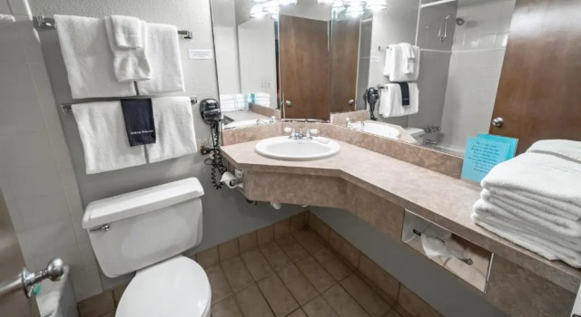 Четырёхместный номер Standard Chateau Westport Resort