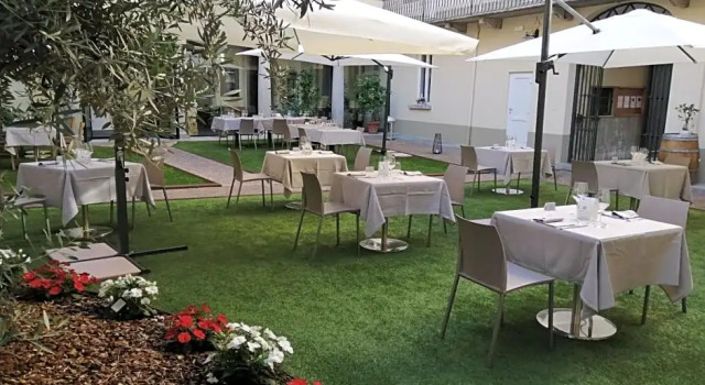 Locanda La Francisca, Boek Hotel Omegna Lake Orta