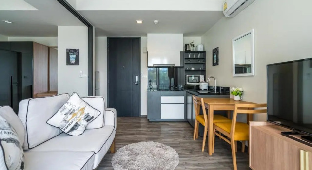 Апартаменты Standard The Deck Condominium by Lofty