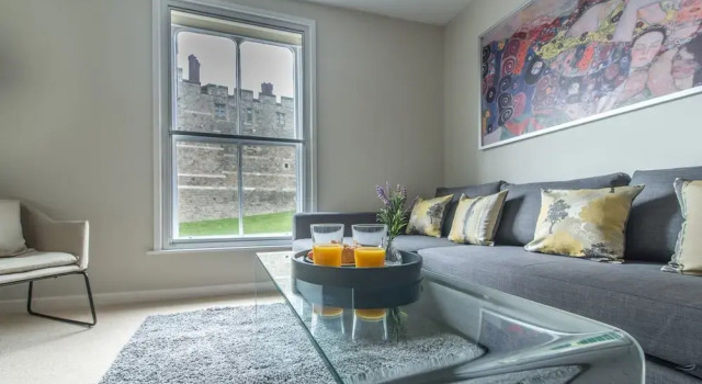 Апартаменты Comfort Central Apartment Facing Windsor Castle