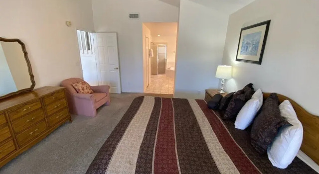 Southern Dunes Pool Villa, Забронировать Дом для отпуска Отели Lakeland - Winter Haven с парковкой, Парковка