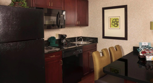 Двухместный люкс Premium c 1 комнатой Homewood Suites by Hilton Dallas Market Center