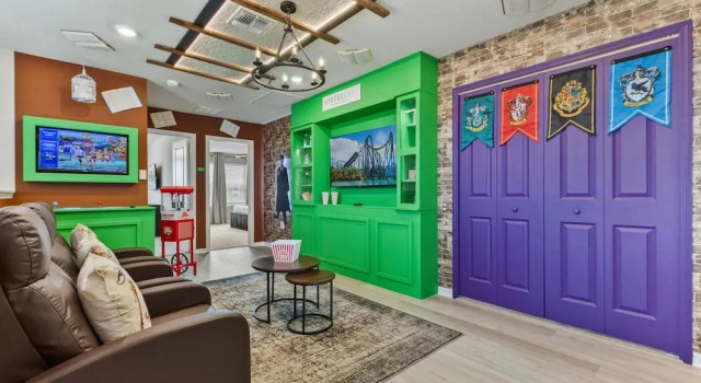 5BR End-unit w Pool Themed Rooms Gameloft 16225, Забронировать Апартаменты/квартира Апартаменты штата Флориды, Апартаменты/квартира