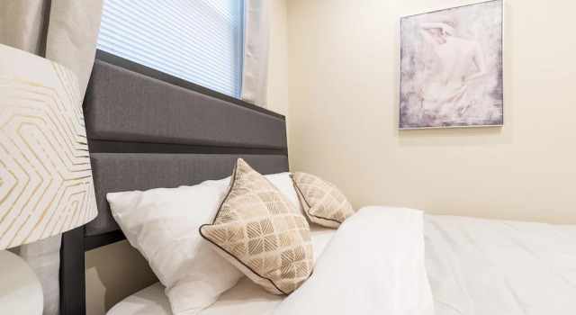 Jersey, Hoboken 37 Vroom Street 3 Bedroom Apts
