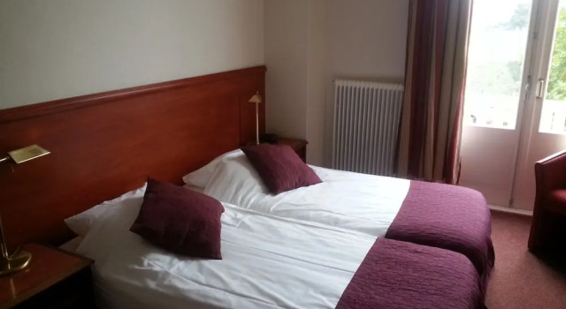 Кровать в общем номере CoronaZeist-Utrecht NL