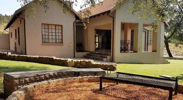 Zwavelpoort Guesthouse, Prenota Hotel Pretoria 