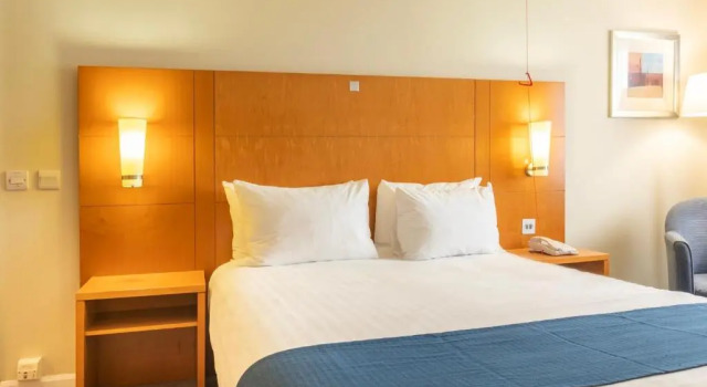 Двухместный номер Standard Holiday Inn London Sutton by IHG