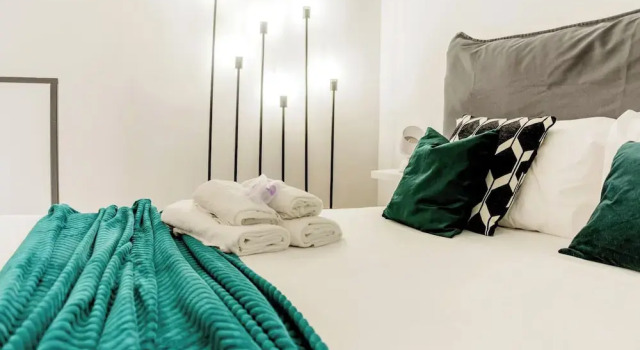 Centro Vicolo Fiori - Modern Split-level Apartment