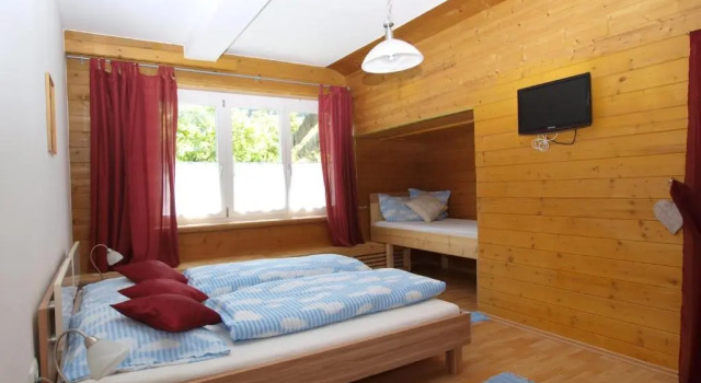 Ferienwohnung Mondial, Rezerwuj Hotel Hotele w Tyrol z parkingiem, Parking