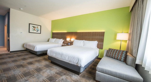 Четырёхместный номер Standard Holiday Inn Express & Suites - Dripping Springs - Austin Area by IHG