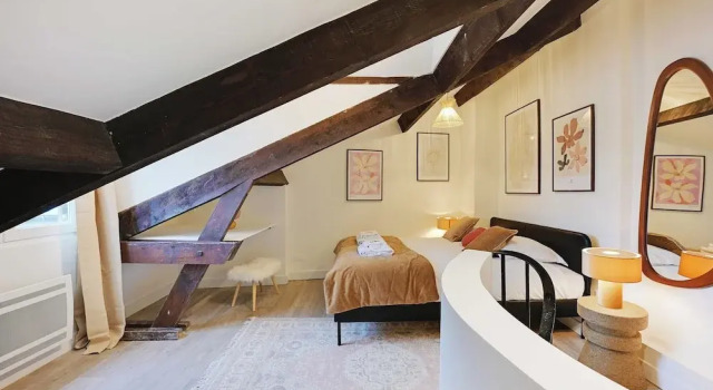 Charming Duplex in Marais for 2 People, Забронировать Апарт-отель Апарт-отели Парижа, рядом с Mémorial des Martyrs de la Déportation, Апарт-отель