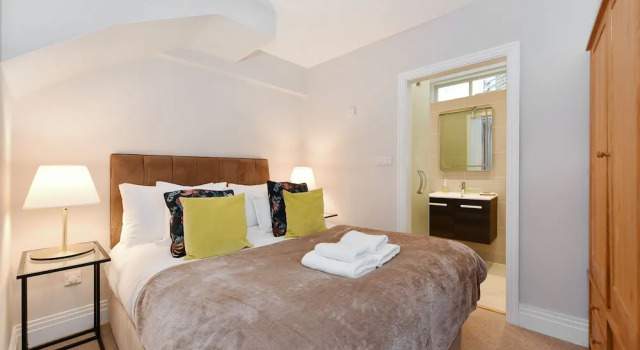 London Choice - South Kensington Mews II