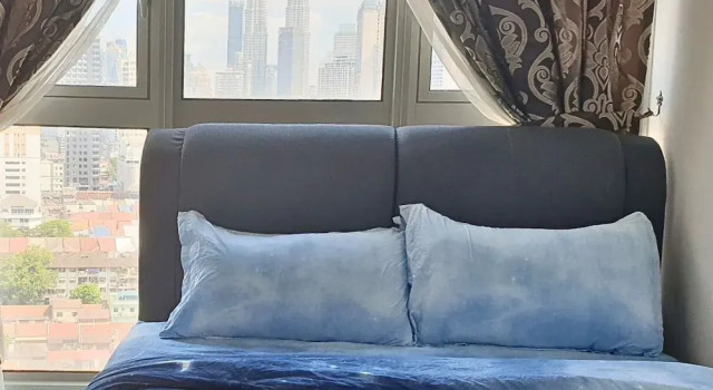 Люкс с 3 комнатами с видом на город Regalia Residence The Sky Pool Suite