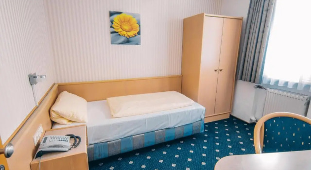 Hotel-Restaurant Benger, Varaa Hotelli Bockum Krefeld