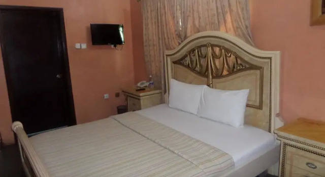 Номер Luxury с балконом La Christine Suites