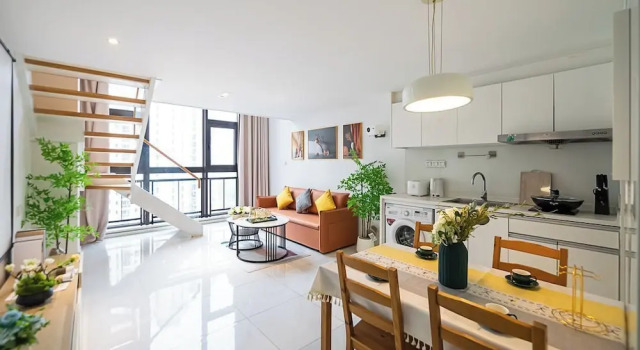 Апартаменты Shanghai Hills & Wanye Spacious Family Suites