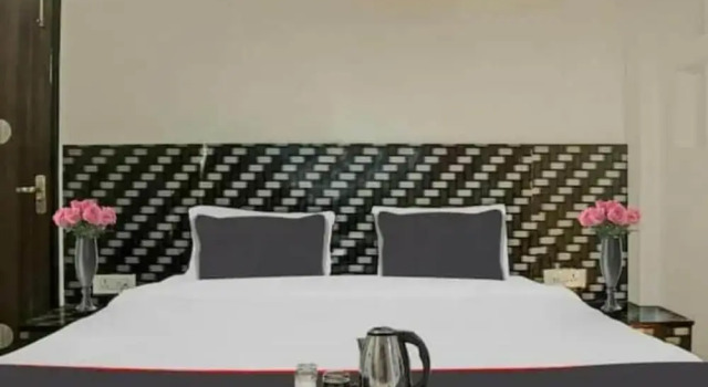 Hotel Osho Inn, Забронировать Отель Отели Нью-Дели с завтраком, Завтраки