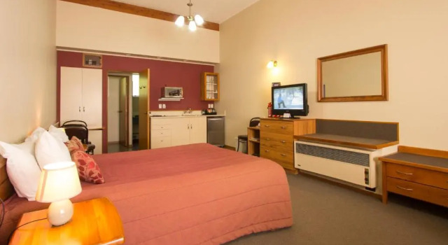 Студия Balmoral Lodge Motel