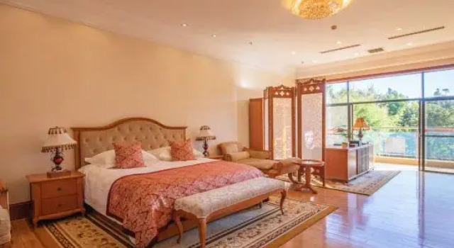 Luksusowy suite z widokiem na ogród Haigeng Hotel