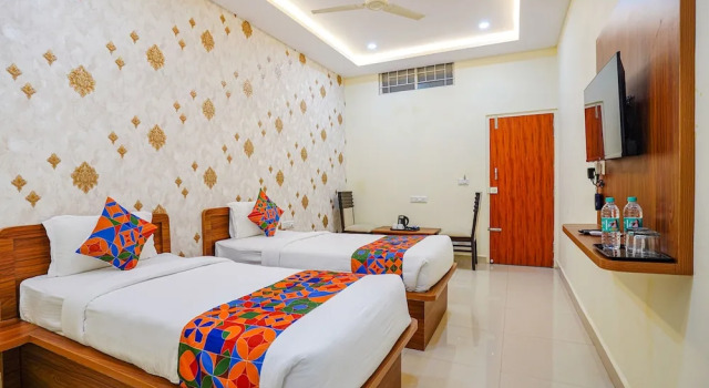 Номер Deluxe FabHotel Partha Residency - Kr puram