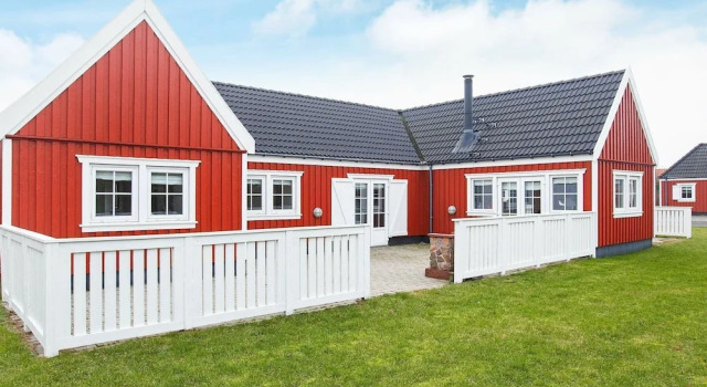 Vibrant Holiday Home in Hovedstaden With Terrace