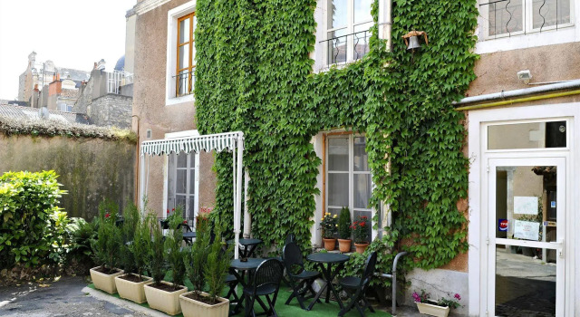 Citôtel le Plat dEtain